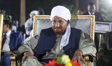Sudan eski Başbakanı ve Milli Ümmet Partisi lideri Sadık el-Mehdi hayatını kaybetti