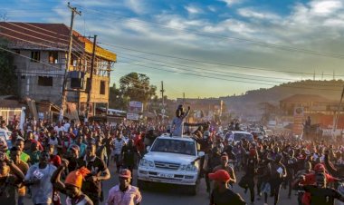 35 yıllık zorbalığa karşı tüm ülke ayakta