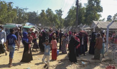 Arakanlı göçmenlere insanlık dışı muamele: Adaya bıraktılar