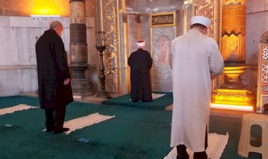 Şeyh İkrime Sabri Ayasofya-i Kebir Camii'nde Cuma namazı kıldırdı