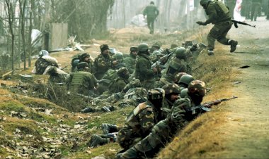 Pakistan ile Hindistan arasında Keşmir Kontrol Hattı'nda çatışma