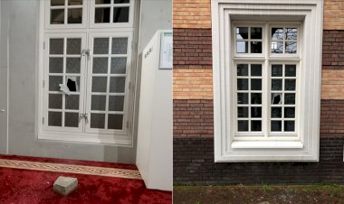 Hollanda'da Amsterdam Ayasofya Camisi'ne saldırı düzenlendi