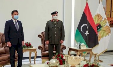 İtalya Başbakanı Conte Libya'da Halife Hafter ile görüştü