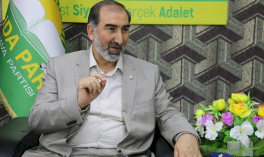 Yılmaz: 'İslami siyaset anlayışını Türkiye'ye göstermeye çalışıyoruz'