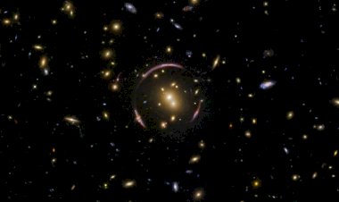 Hubble Uzay Teleskobu Einstein halkasını görüntüledi