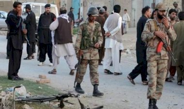 Pakistan'da militanlarla çatışmada 7 asker öldü