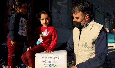 IHO-EBRAR İstanbul'da çok sayıda aileye gıda kolisi ulaştırdı