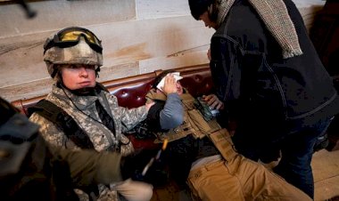 ABD'de Kongre binasındaki olaylarda çok sayıda polis yaralandı