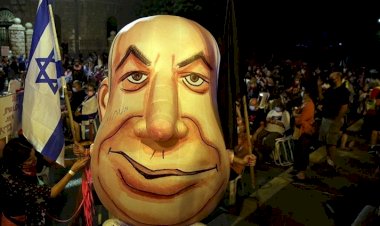 Netanyahu'nun duruşmasının ertelenmesi protesto edildi: 7 gözaltı