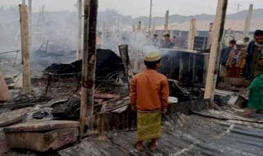Arakanlı mültecileri bu kez yangın vurdu