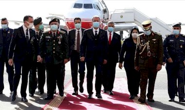 Bakan Akar ve Orgeneral Güler resmi ziyaret için Irak'ta