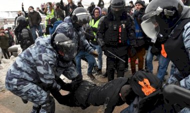 Navalni protestolarında gözaltıların sayısı bini aştı