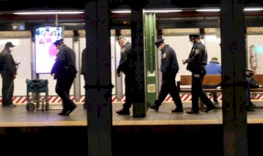 New York metrosunda bıçaklı saldırılar: 2 kişi ölü