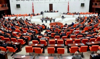 Avrupa'da yükselen İslamofobi Meclis'in gündeminde