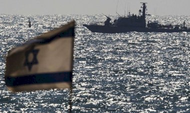 Bomba yüklü insansız araçla işgalci İsrail'in savaş gemisine saldırı