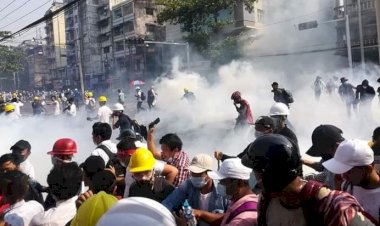 Myanmar'da darbe karşıtı gösterilerde en az 18 kişi öldü