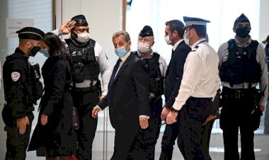 Hapis cezasına çarptırılan Sarkozy, 2 yolsuzluk davasında daha yargılanacak