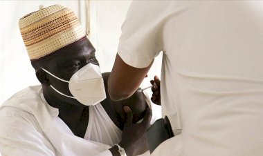 Senegal COVAX'ın gönderdiği Kovid-19 aşılarını teslim aldı