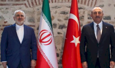 Bakan Çavuşoğlu, İranlı mevkidaşı ile bir araya geldi