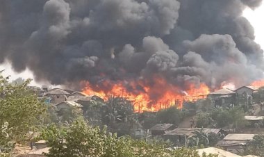 Bangladeş’teki Rohingya mülteci kampında yangın