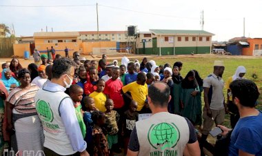 Umut Kervanı Vakfı Afrika'da yetim öğrencilere kırmızı et yardımında bulundu