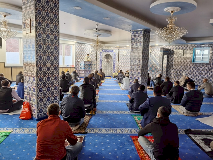 Hamburg'ta gurbetçi ve muhacirlerin buruk bir bayramı