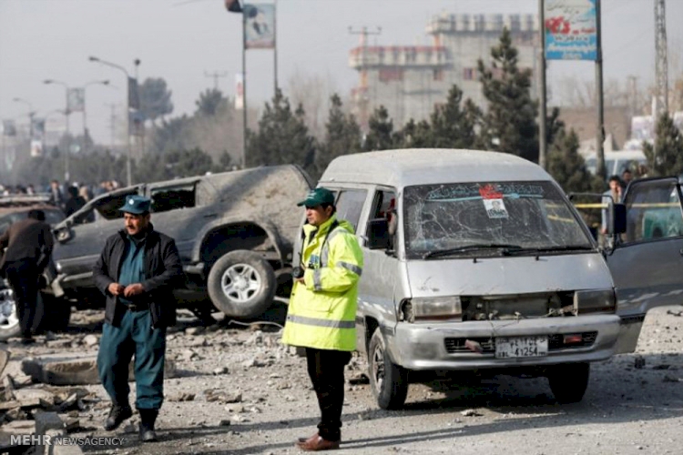 Afganistan'da yol kenarına yerleştirilen bomba patladı: 9 ölü