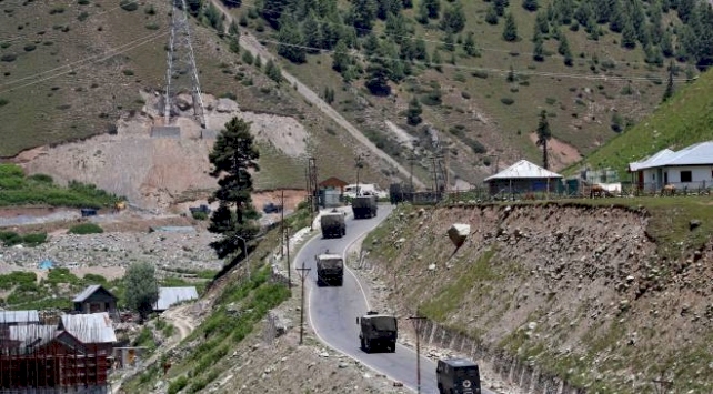 Çin-Hindistan sınırında silahlı çatışma
