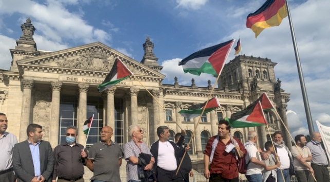 Berlin'de Siyonist İsrail'in ilhak planı protesto edildi