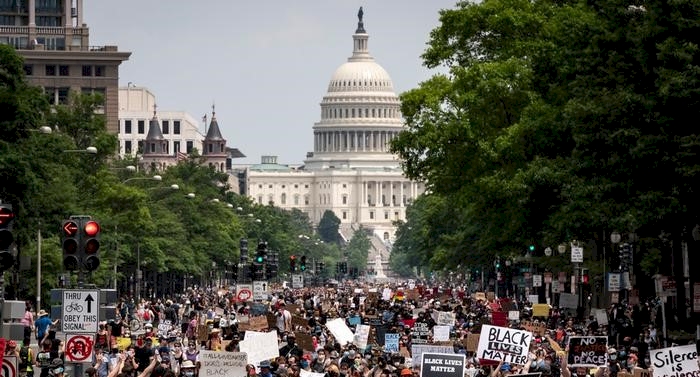 ABD'de George Floyd gösterilerine 26 milyon kişi katıldı