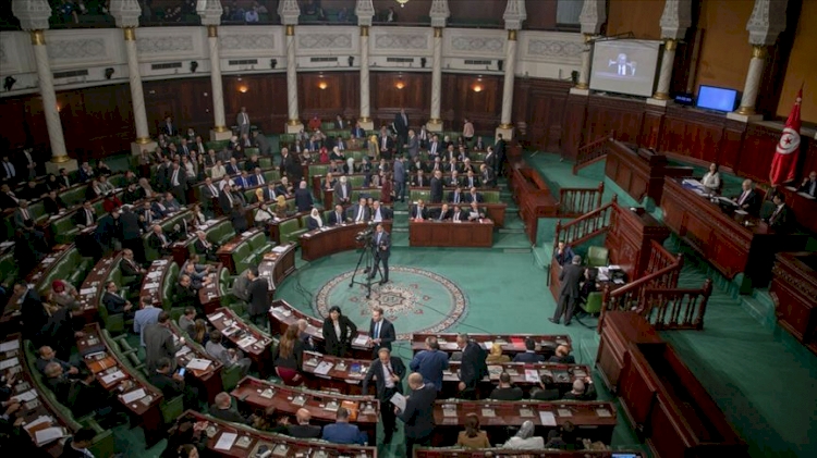 Tunus Parlamento Ofisi, İhvan'ın terör örgütü kabul edilmesi için sunulan oturum talebini reddetti