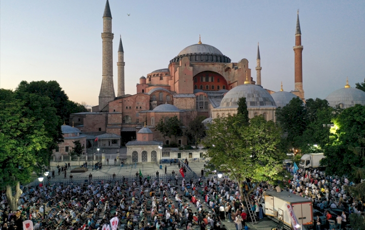 Ayasofya'da kılınacak ilk cuma namazı Güney Afrika Cumhuriyeti'nde canlı yayınlanacak