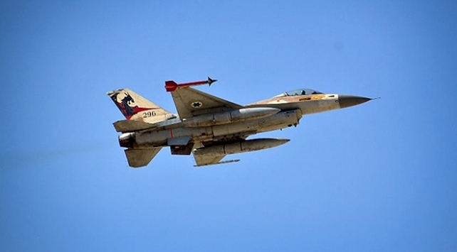 İşgalci İsrail 29 kez Lübnan hava sahasını ihlal etti
