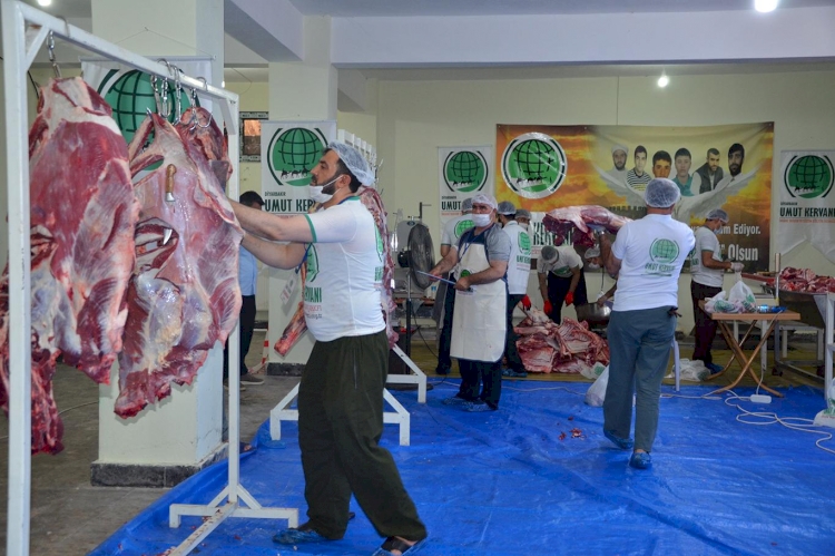 Umut Kervanı bu bayramda da mazlum ve muhtaçları sevindirdi