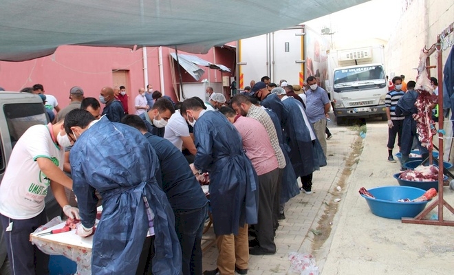 Umut Kervanı bu bayramda da mazlum ve muhtaçları sevindirdi
