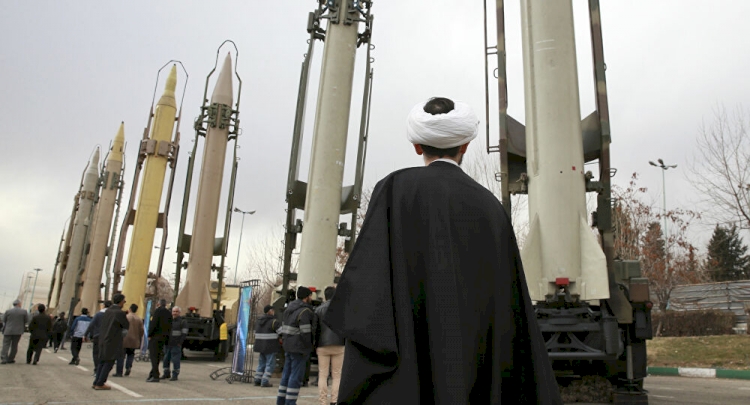 İran Savunma Bakanı Hatemi: İran'ın füze gücü sadece ABD ve İsrail'i önlemeye yönelik