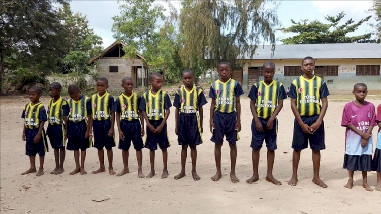 Zanzibarlı çocukların turnuvasında şampiyon Fenerbahçe oldu