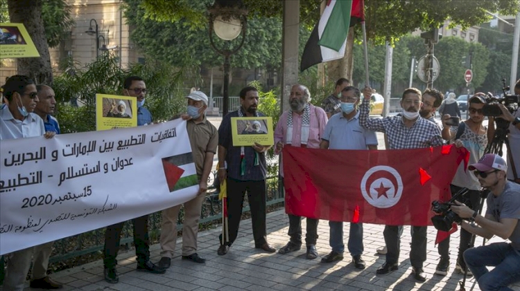 Tunus'ta İsrail ile normalleşme anlaşmaları protesto edildi
