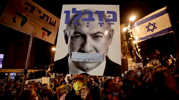 Netanyahu karşıtı gösteriler kısıtlamalara rağmen sürüyor