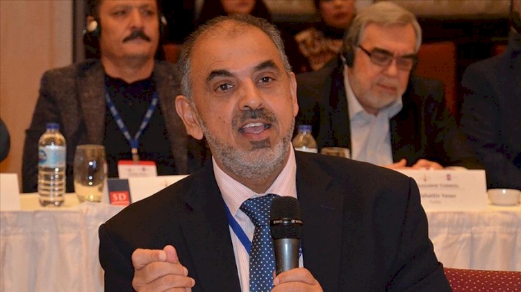 İngiltere Lordlar Kamarası üyesi Ahmed'den Macron'a tepki: Peygamberimize saygı gösterin