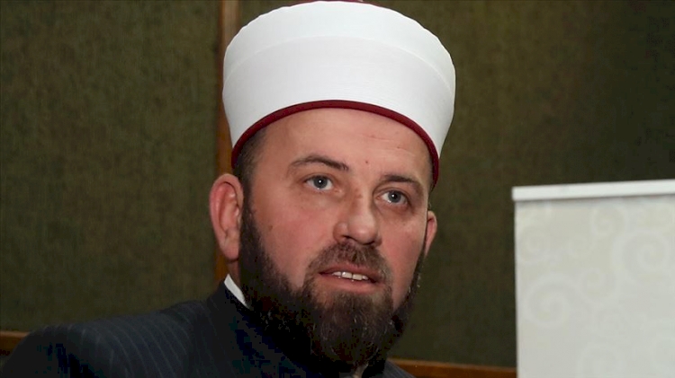 Karadağ İslam Birliği Başkanı Fejzic'ten Charlie Hebdo'nun karikatürlerine kınama