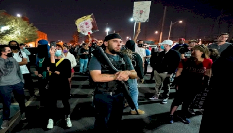 CNN: Silahlı Trump yanlıları toplandı