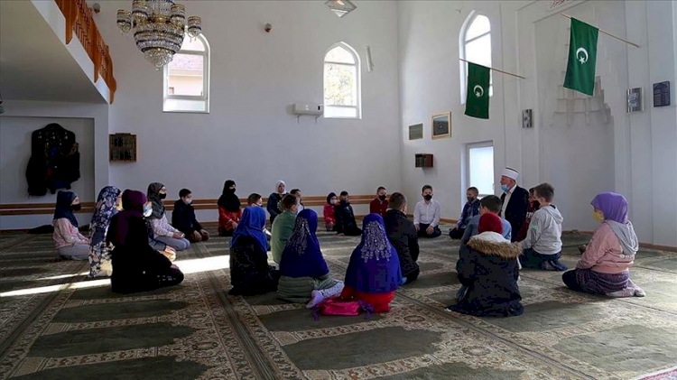 Asırlardır süren mektep geleneği Bosna Hersek'te dini eğitimin temelini oluşturuyor