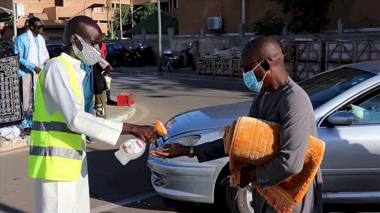 Afrika'da Covid-19 vaka sayısı 2 milyonu geçti