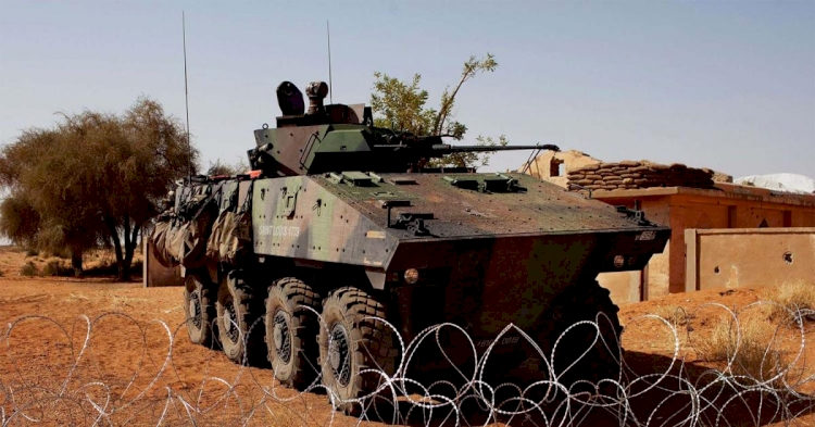 Mali'de 3 Fransız üssüne roketli saldırı düzenlendi