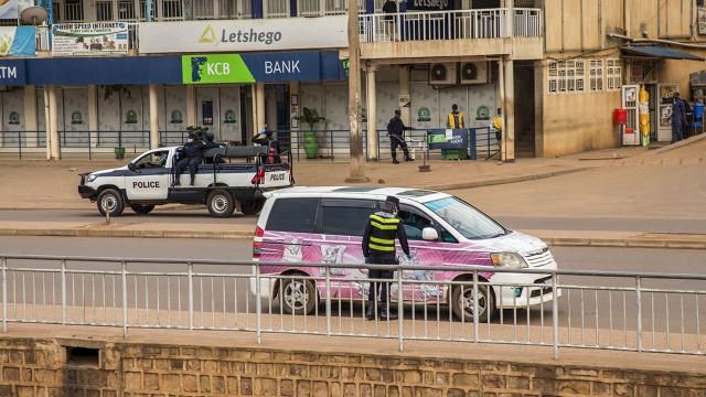 Ruanda’da ülke içinde seyahat yasaklandı