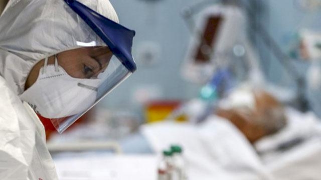 Mısır'da 28 doktor daha koronavirüs nedeniyle hayatını kaybetti
