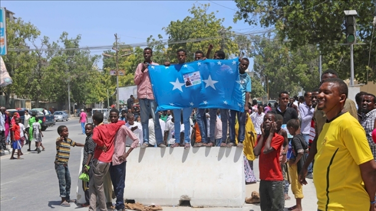 Somali'de seçimlerdeki belirsizlik ülkeyi kaosa sürüklüyor