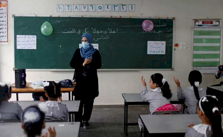 Sisi'nin talimatı ile ayet ve hadisler, Arapça ile tarih derslerinden çıkartılacak