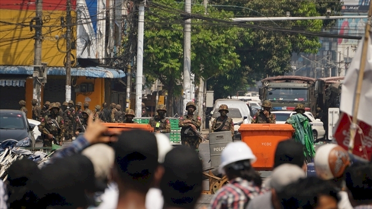 BM: Myanmar'da darbenin ardından en az 54 kişi öldürüldü